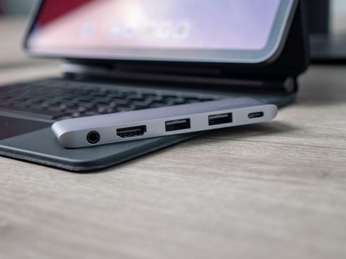 这才是iPad Pro第二好用的配件：一口变多口，还能外接显示器 图6