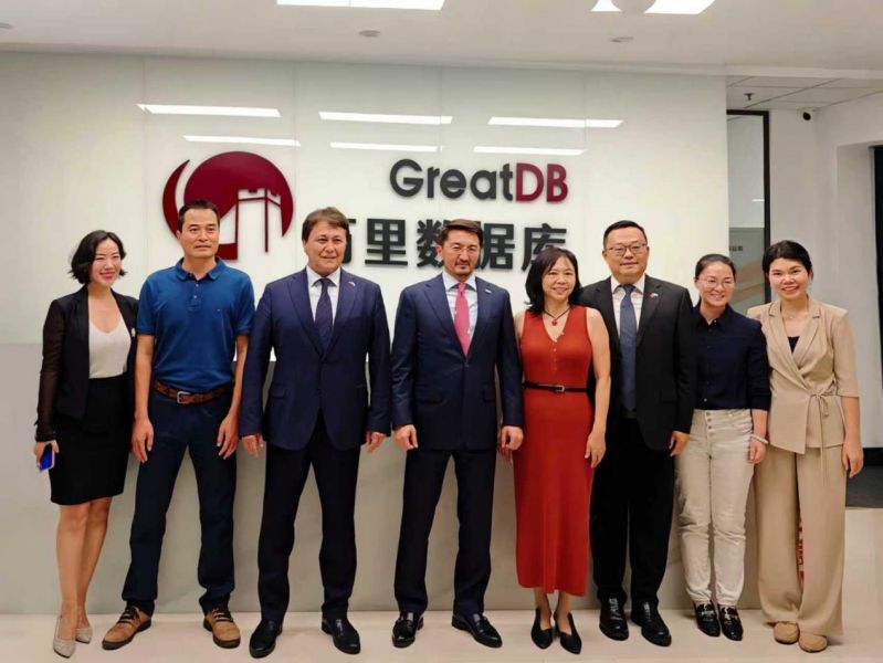 数据库行业红海角逐 万里数据库2025半年度营收逆势翻倍 图5