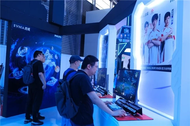 CJ展会EVNIA弈威 × TCL展台及BW EVNIA弈威展台 图2