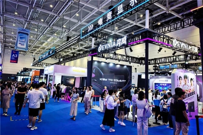 AI领航,显示破界丨EVNIA弈威亮相2026中国国际消费电子博览会 图1