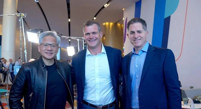 黄仁勋、Daniel Roberts与迈克尔·戴尔