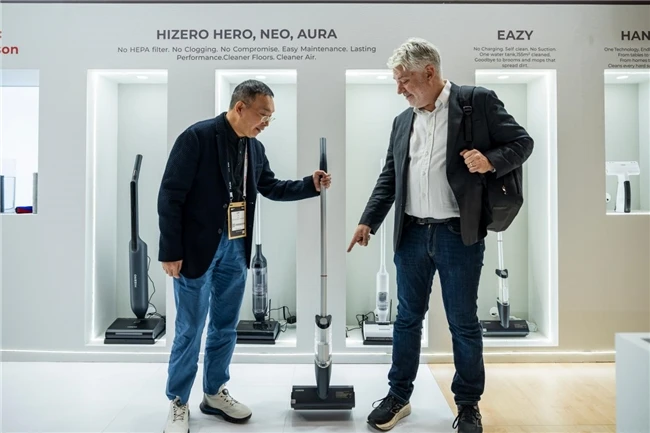 HIZERO赫兹携0吸力清洁家族亮相IFA 2026，新品斩获创新奖 图3