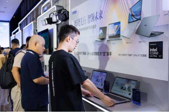 以算力为基,华硕破晓携手英特尔驱动AI办公体验革新 图4